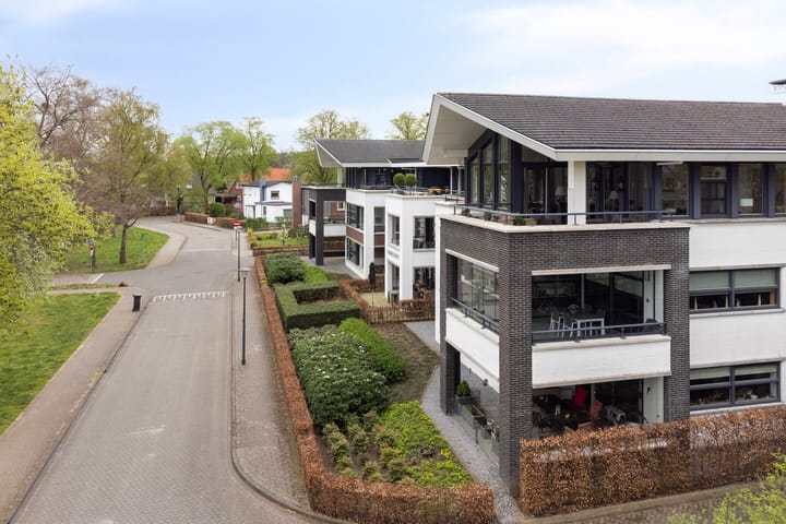 Foto 53 van van Lutterveltplein 4-R