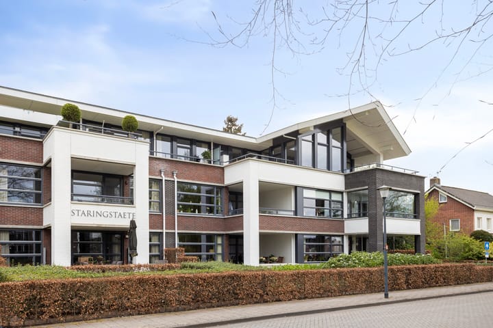 Foto 55 van van Lutterveltplein 4-R