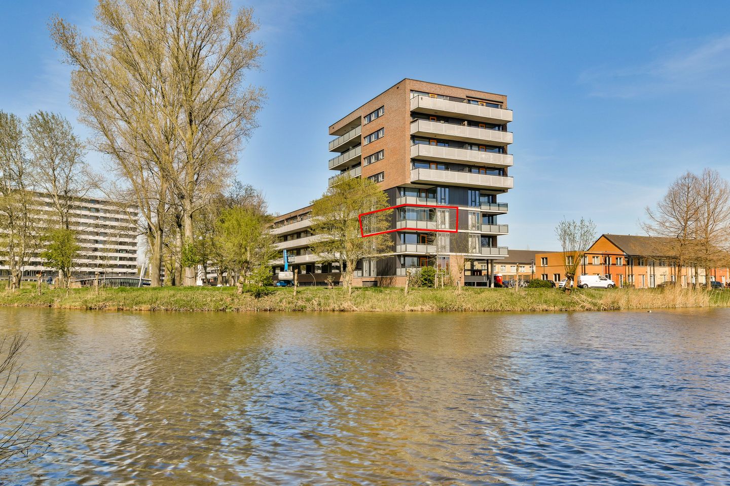 Foto 1 van Glitterstraat 200