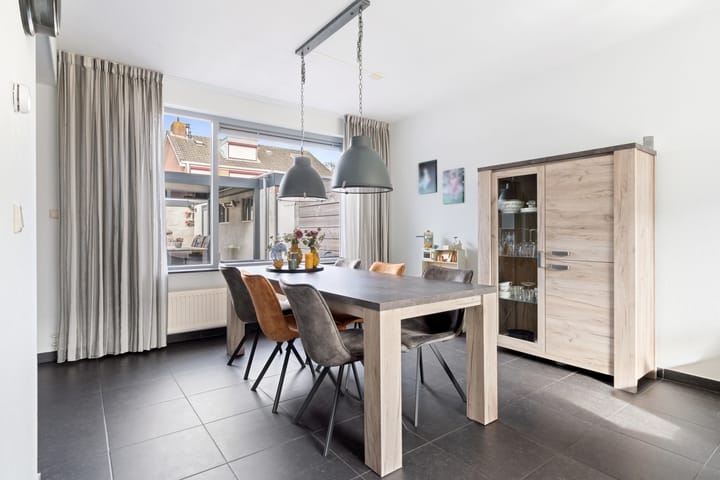 Foto 12 van Topaard 14