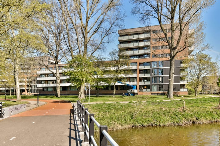 Foto 24 van Glitterstraat 200