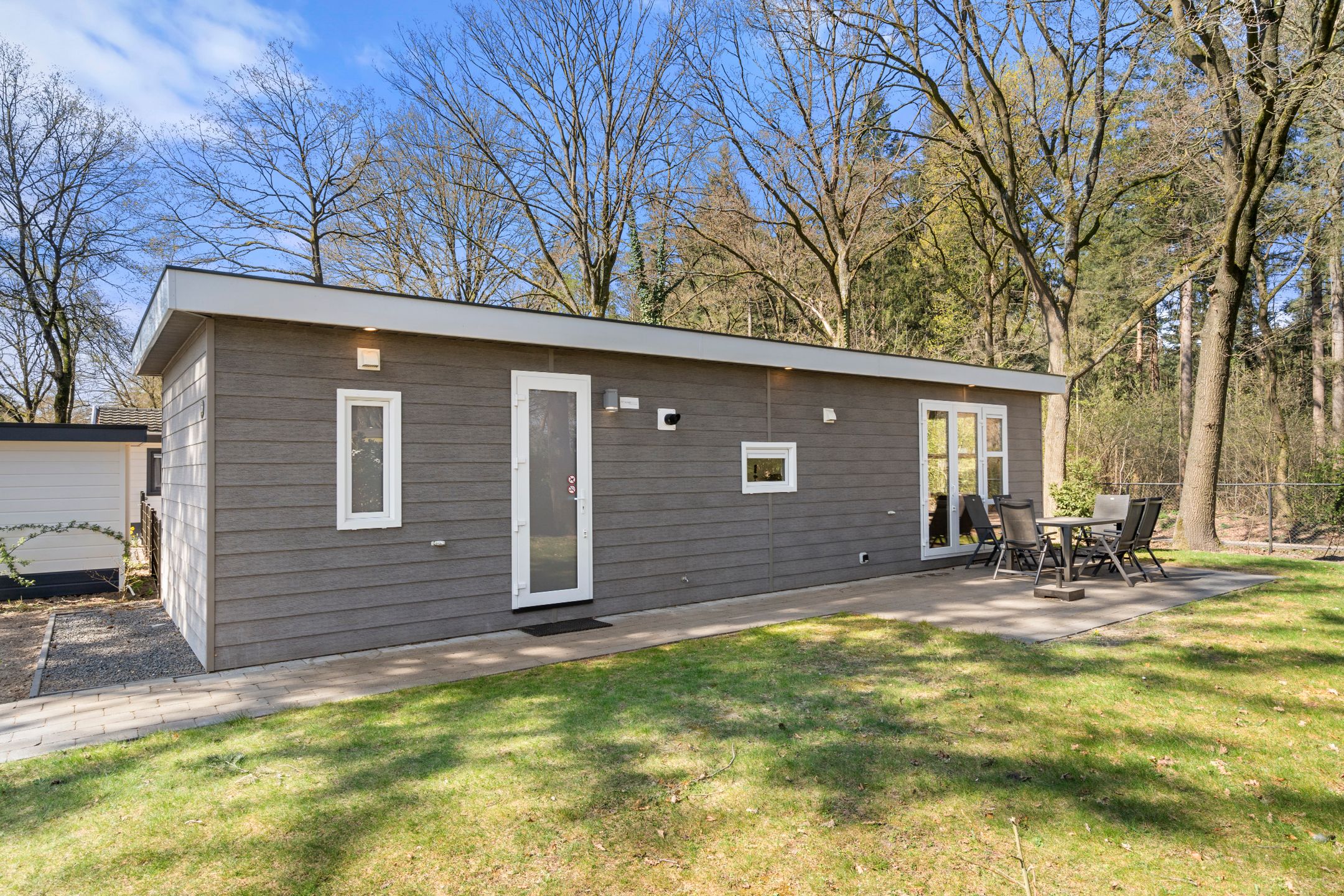 2-bedroom freehold villa in Ede — photo 4 of 5