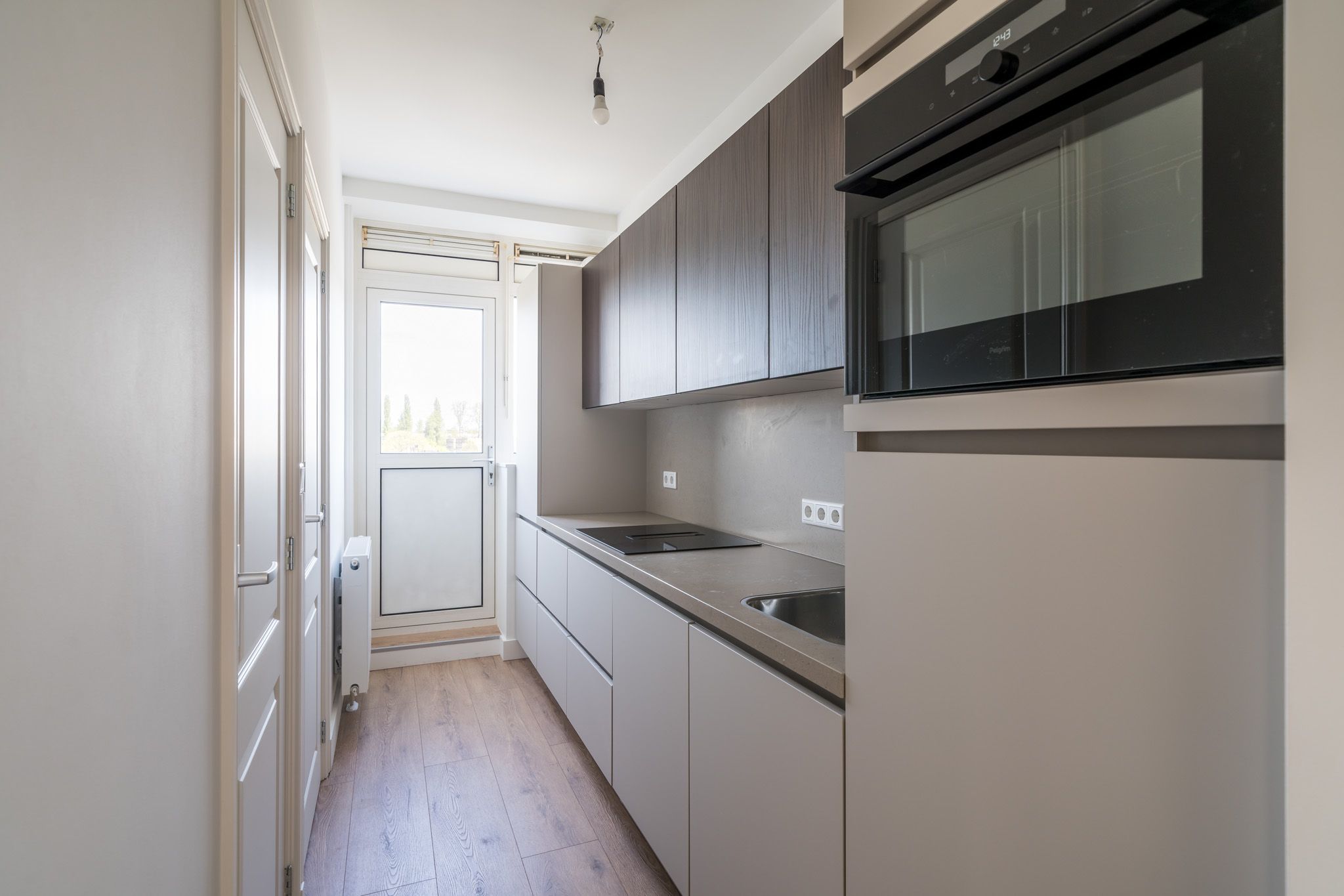 Photo 3 of Singravenlaan 31-3