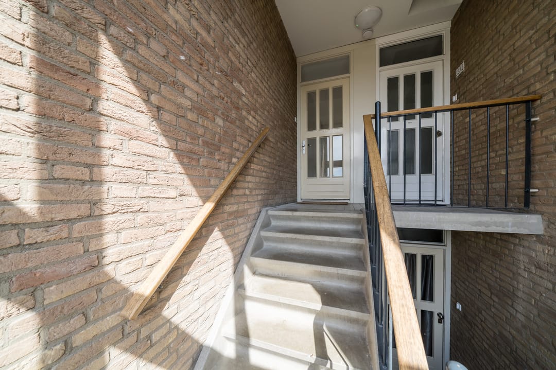 Photo 8 of Singravenlaan 31-3