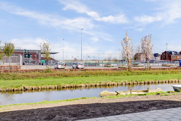 Foto 19 van Roze-ven 32