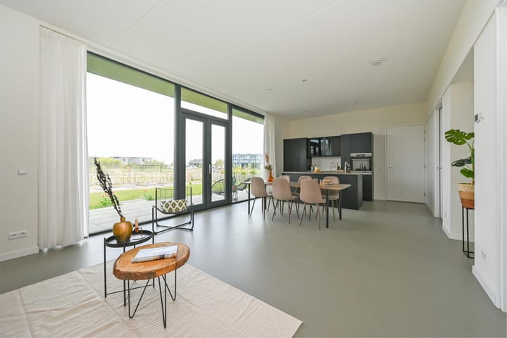 Photo 12 of Henry David Thoreaustraat 48