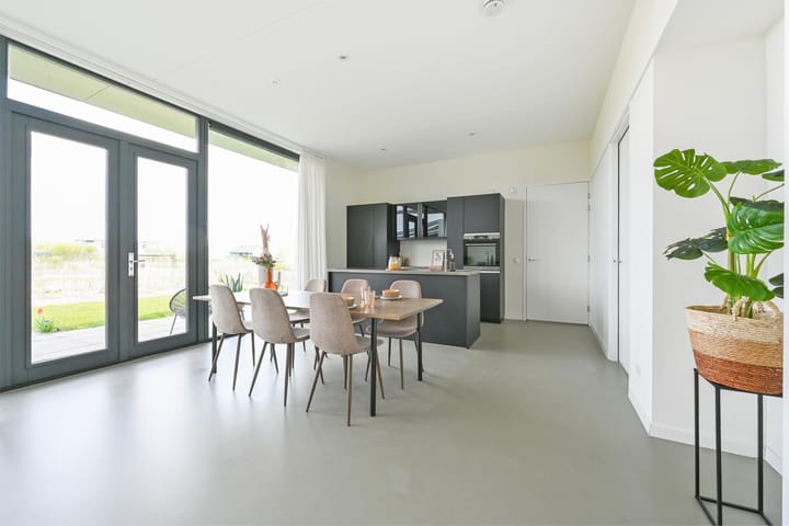 Photo 17 of Henry David Thoreaustraat 48