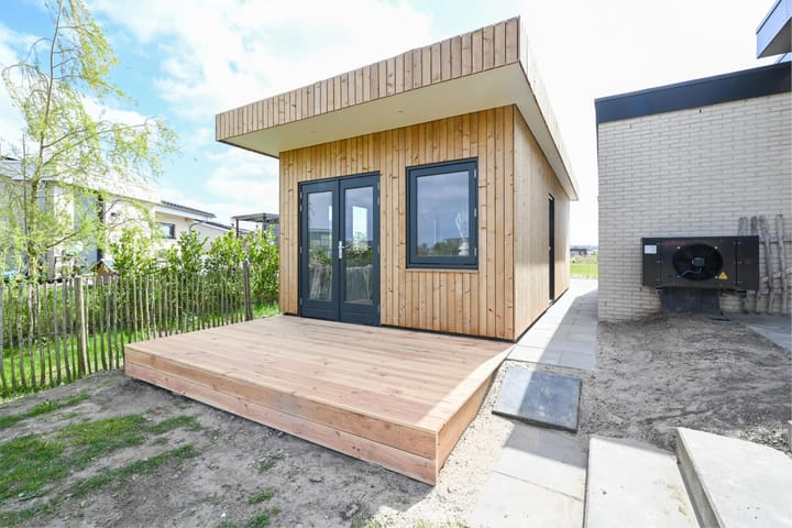 Photo 39 of Henry David Thoreaustraat 48