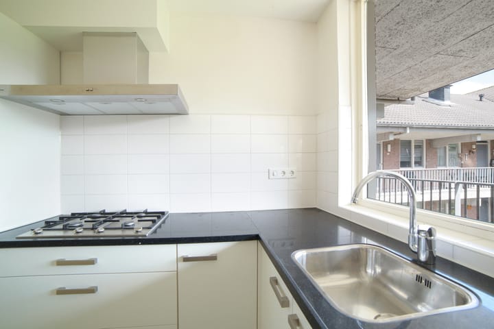 Photo 17 of Zamenhof 12