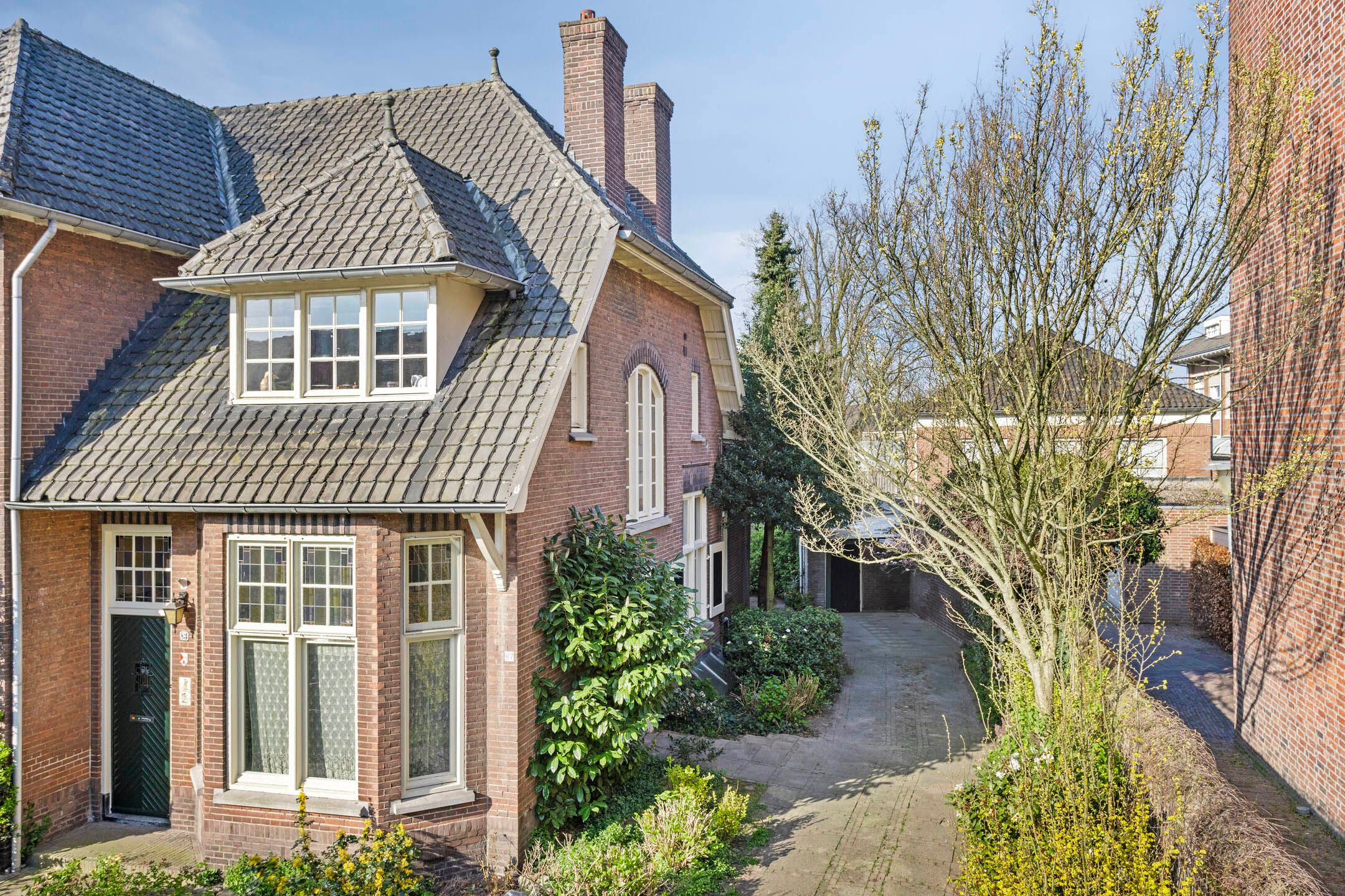 Foto 36 van 1e Haagstraat 87