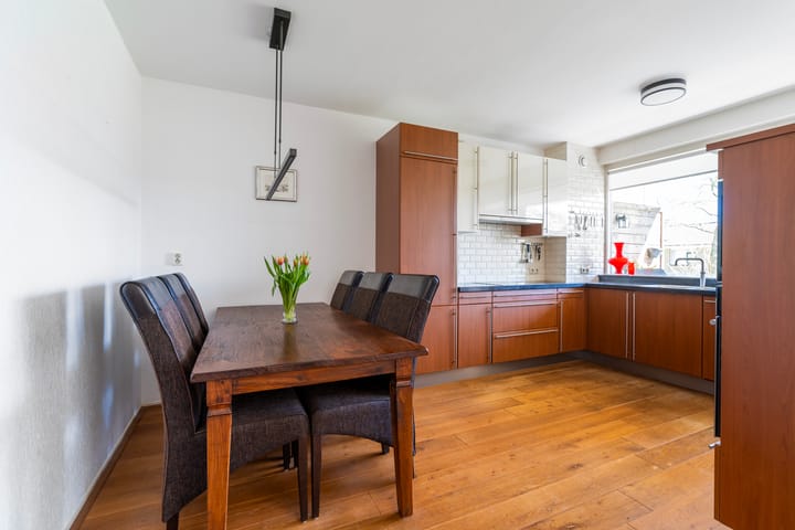 Foto 8 van Eikensteinstraat 77