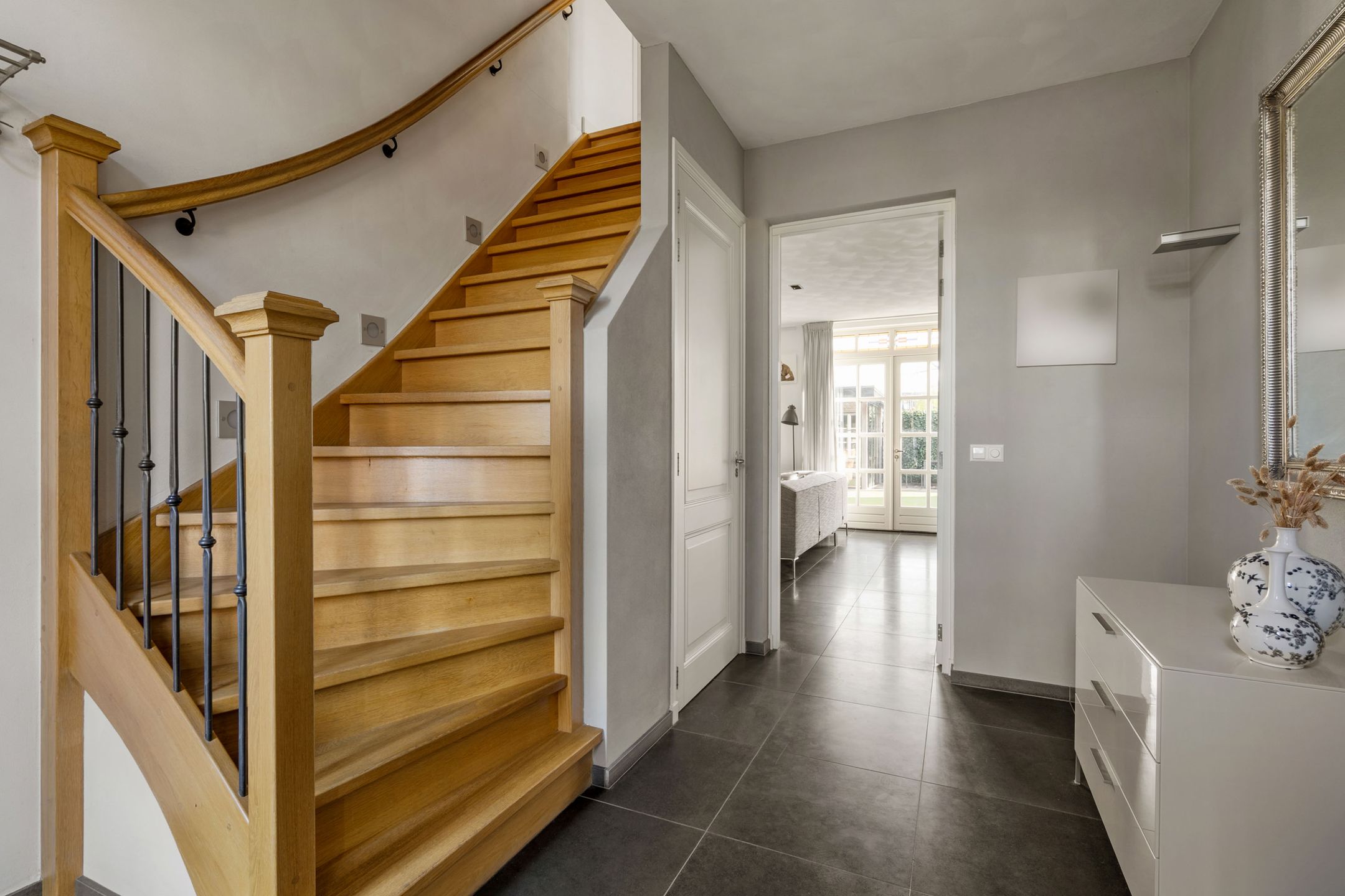 Foto 6 van van Brederodestraat 2