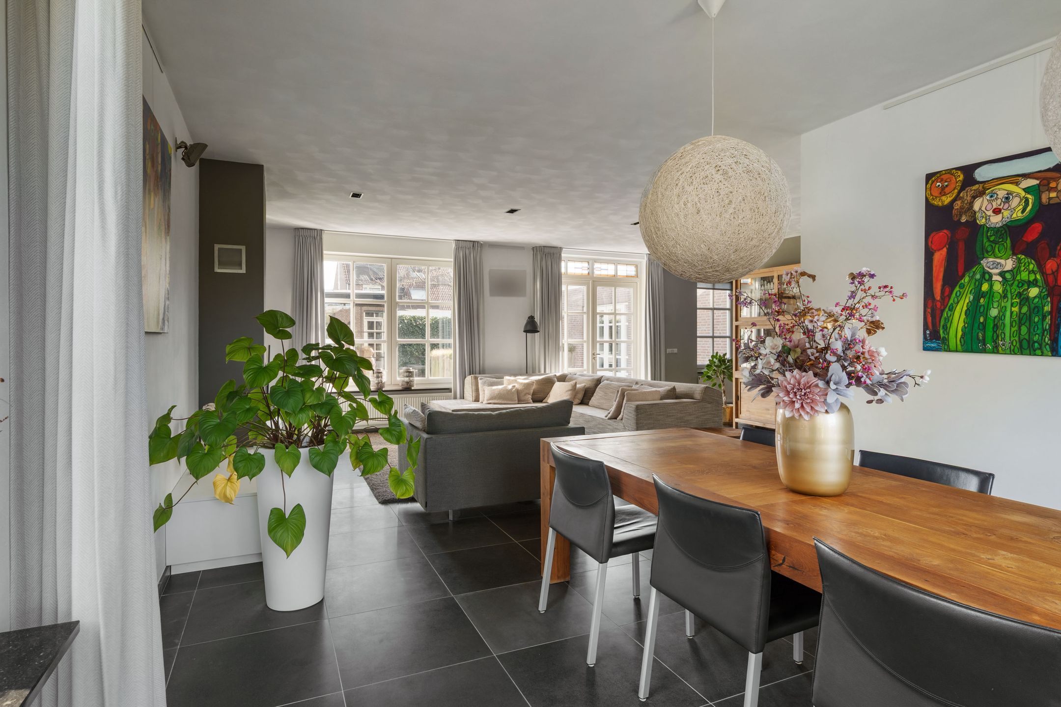 Foto 15 van van Brederodestraat 2