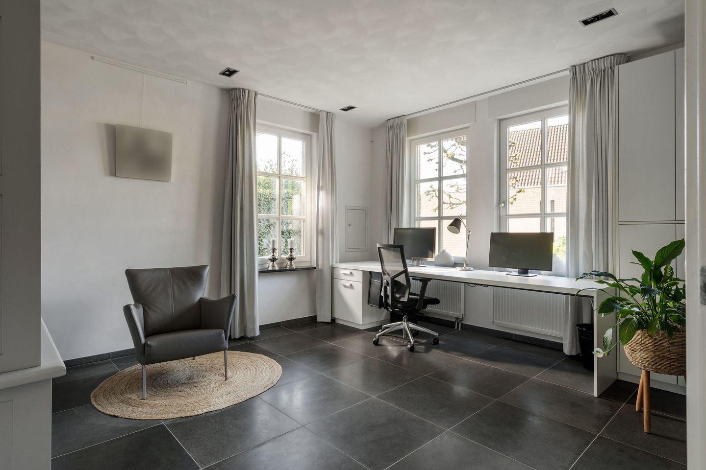 Foto 20 van van Brederodestraat 2