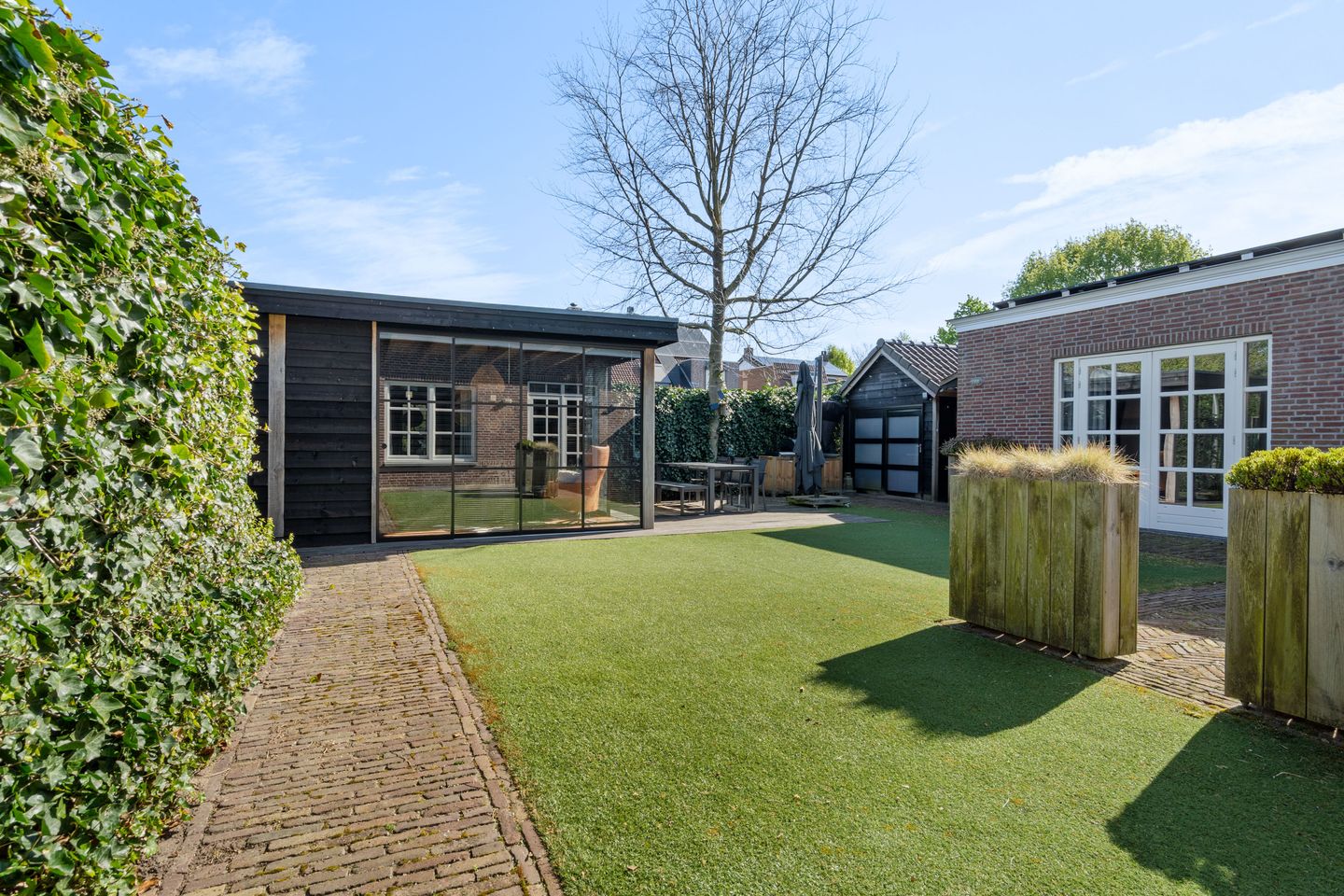 Foto 34 van van Brederodestraat 2