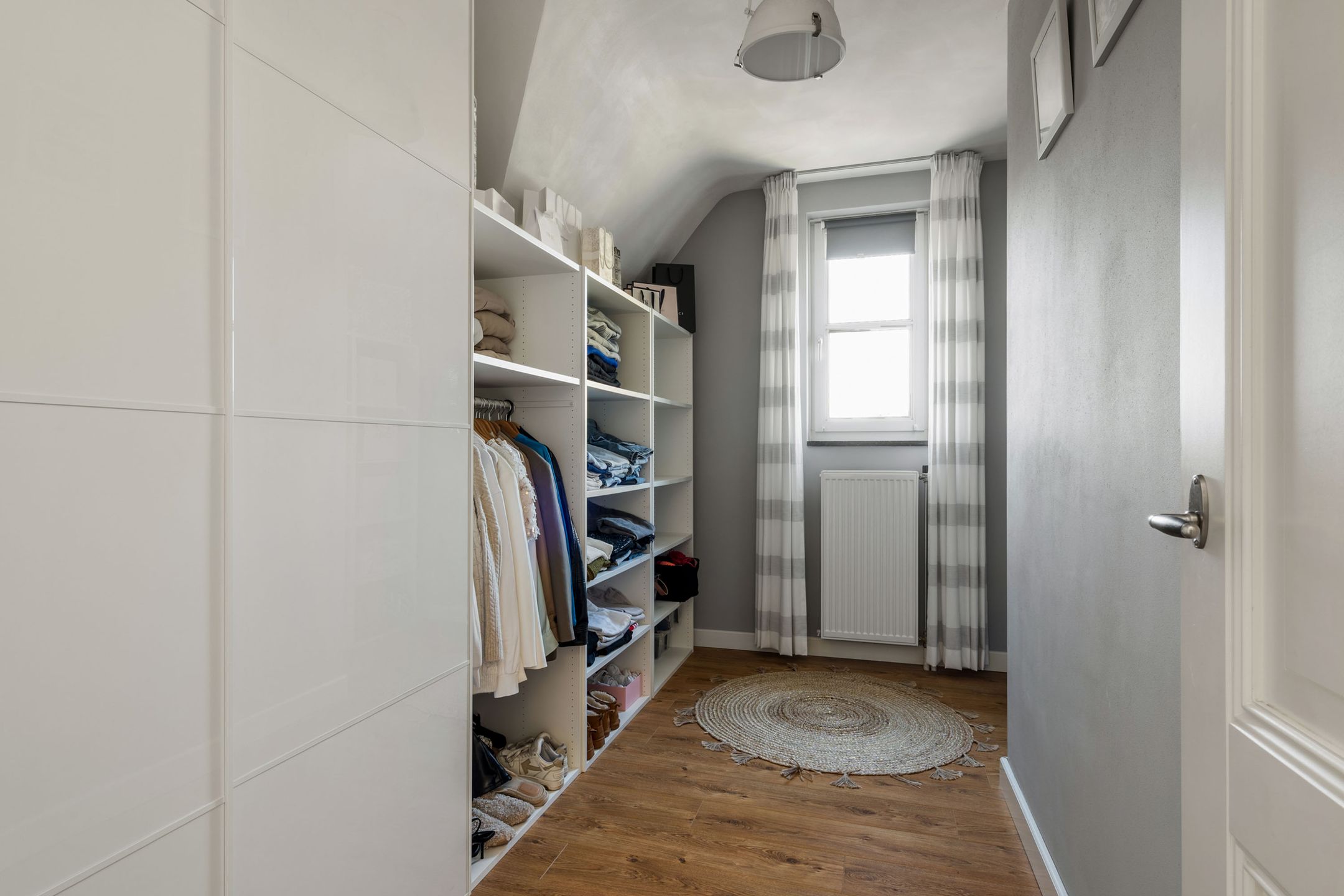 Foto 51 van van Brederodestraat 2