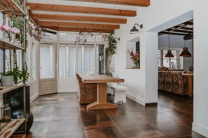 Photo 16 of Florastraat 36