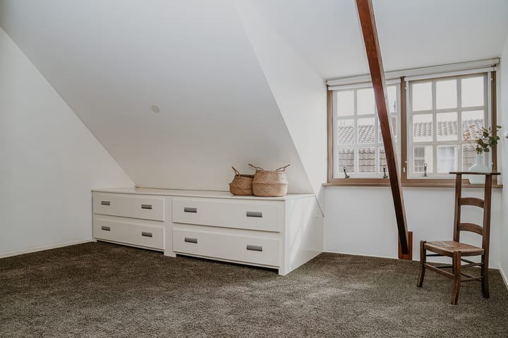 Photo 31 of Florastraat 36