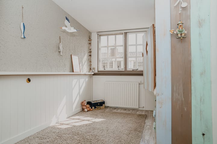 Photo 33 of Florastraat 36