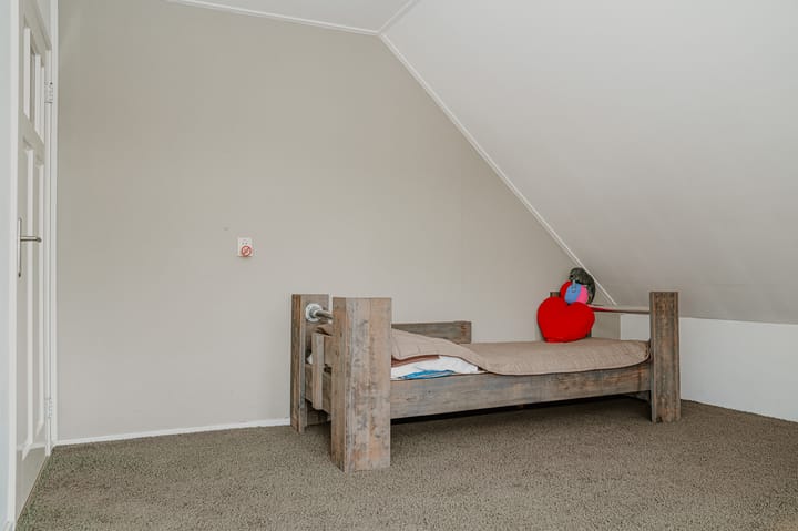 Photo 35 of Florastraat 36