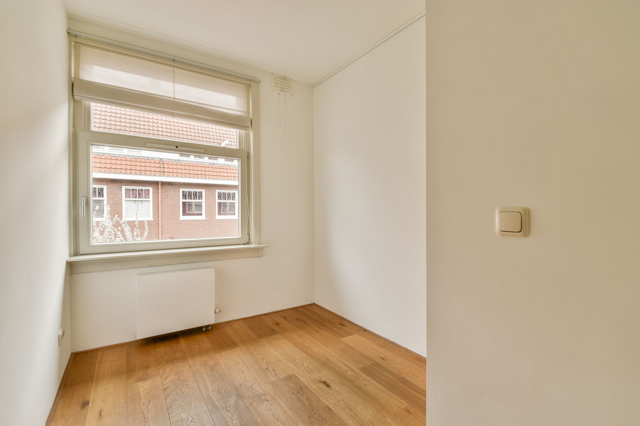 Photo 9 of Kromme Leimuidenstraat 6-2