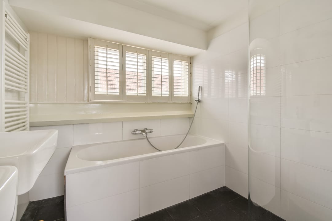 Photo 16 of Kromme Leimuidenstraat 6-2