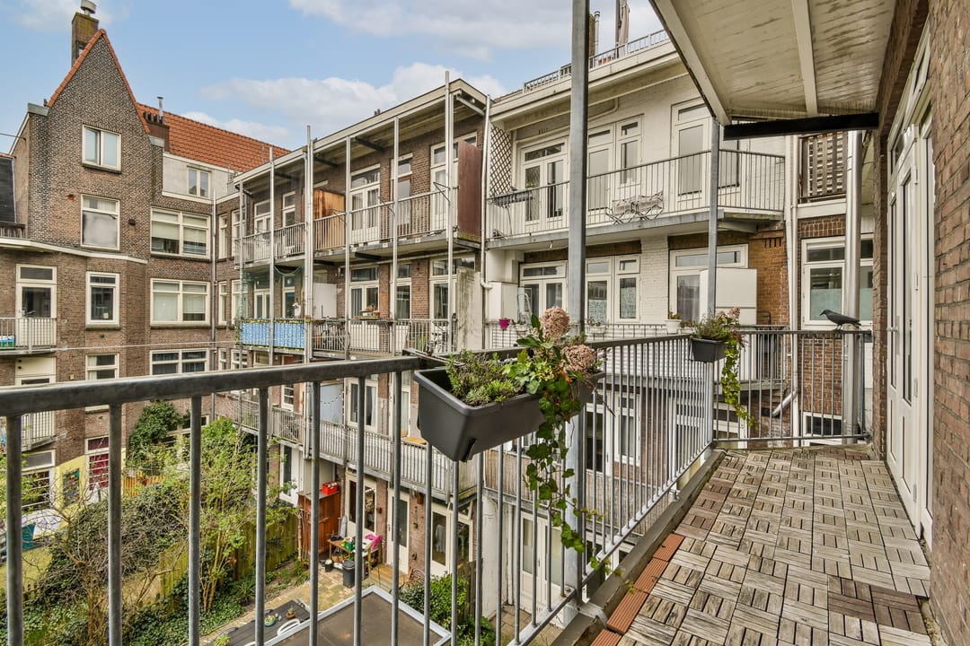 Photo 8 of Kromme Leimuidenstraat 6-2