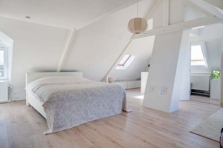 Foto 4 van Gronausestraat 145