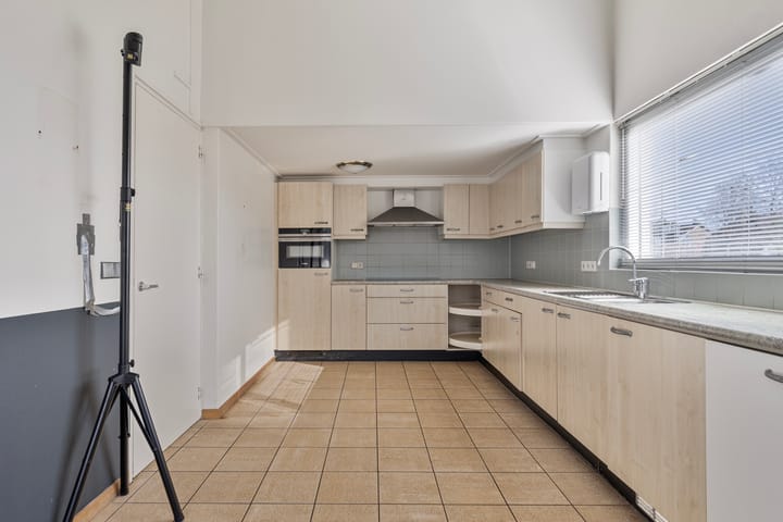 Foto 10 van Van Beethovenlaan 1