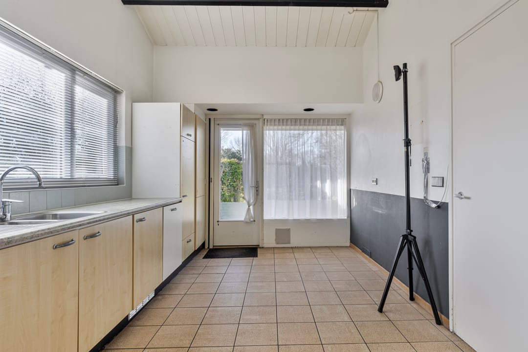 Photo 11 of Van Beethovenlaan 1