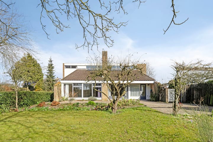 Foto 41 van Van Beethovenlaan 1