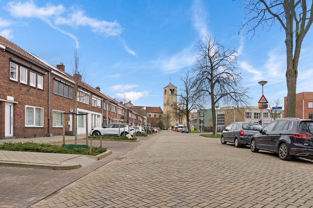 Foto 28 van Burgemeester van Oppenstraat 95