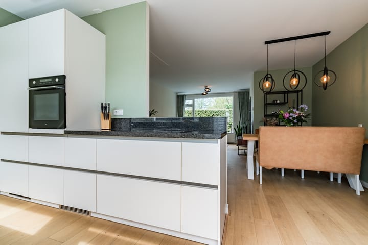 Foto 11 van Van de Woestijneheem 107