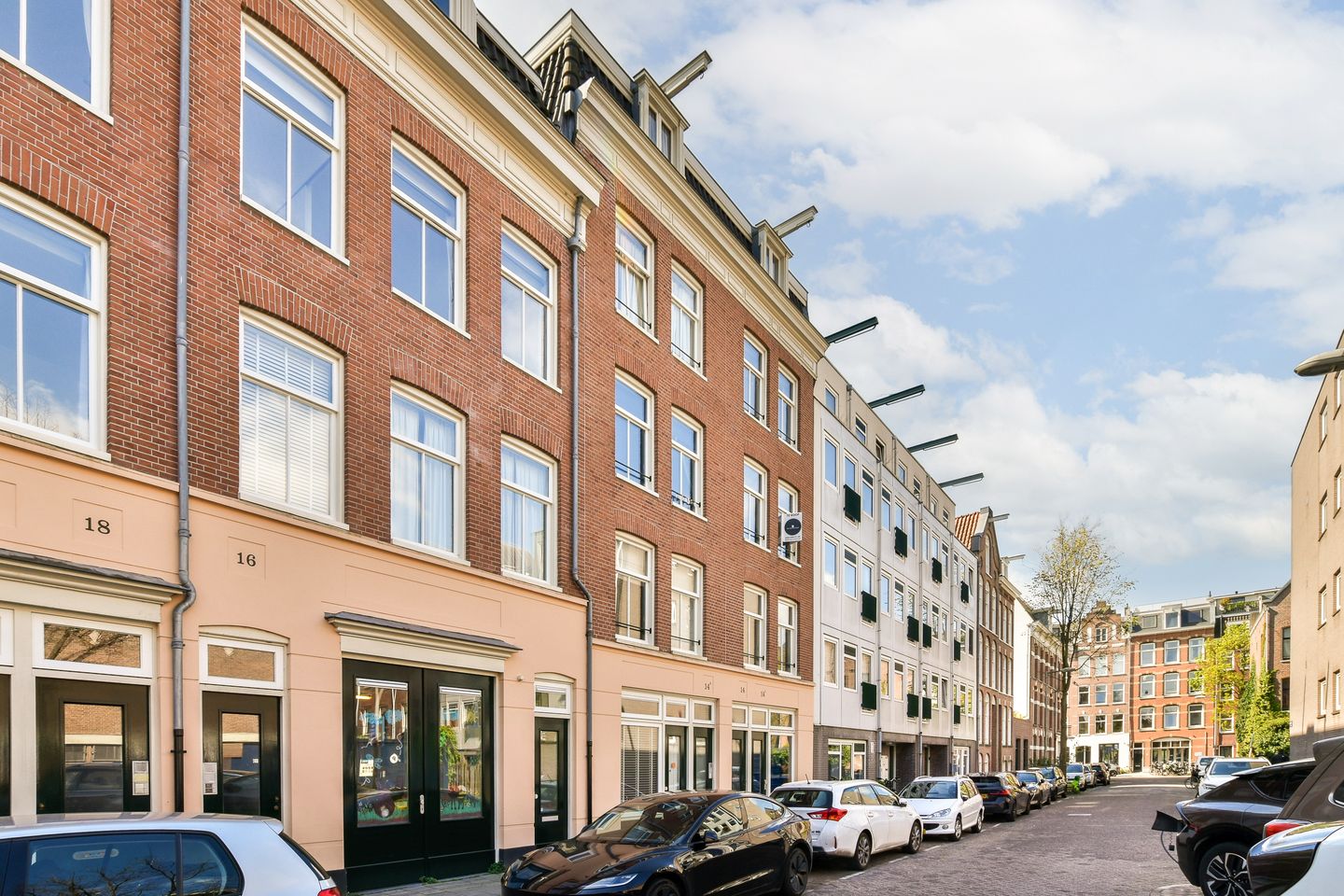 Photo 25 of Deymanstraat 44