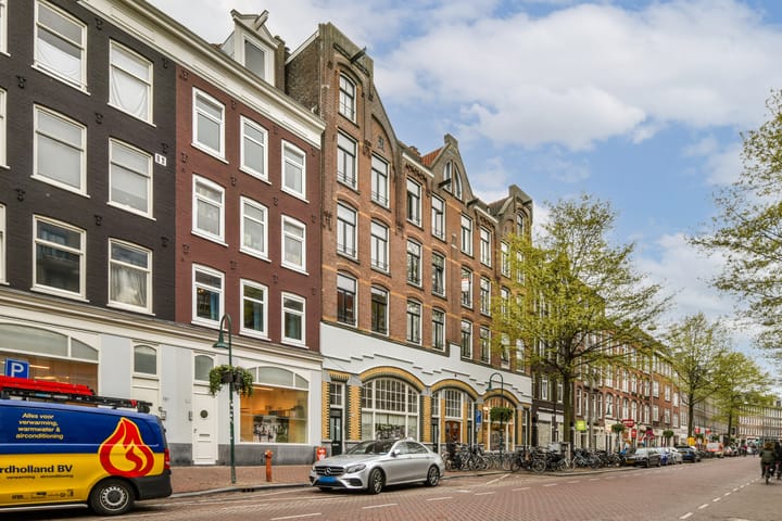 Photo 2 of Spaarndammerstraat 71-3