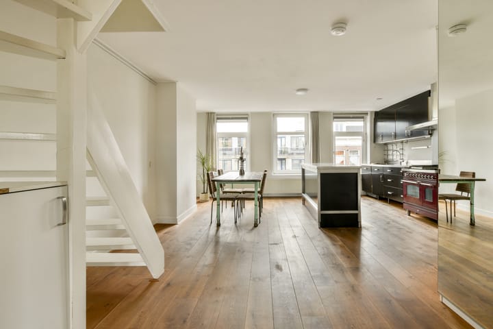 Photo 6 of Spaarndammerstraat 71-3