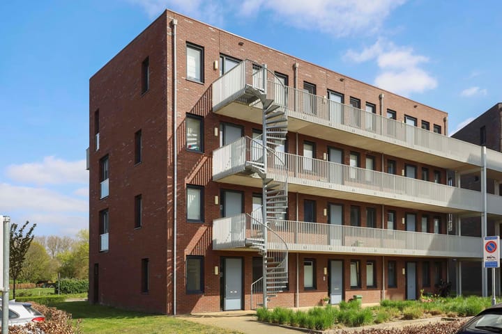 Foto 2 van Rentambt 2