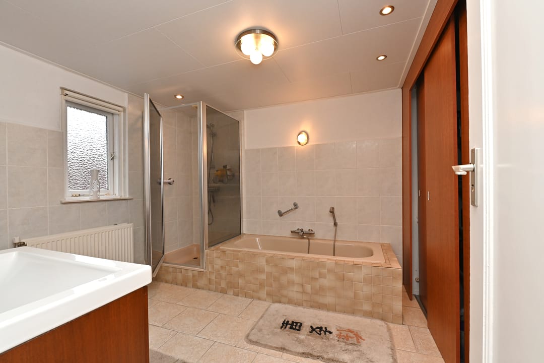 Foto 38 van Achterstraat 28