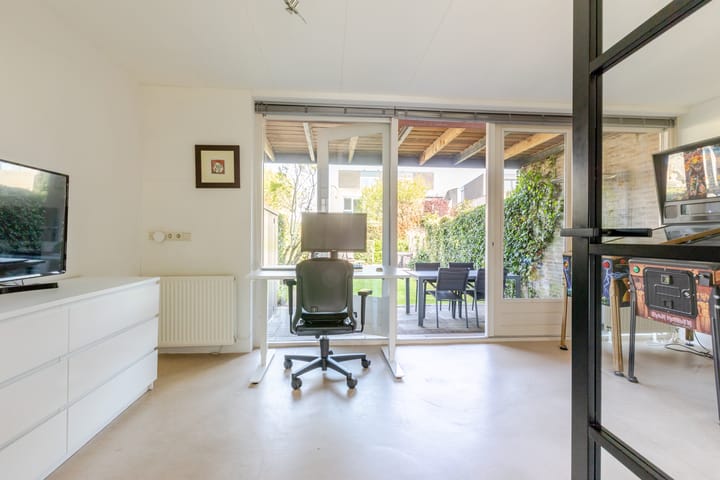 Photo 8 of Jan Schoutenstraat 37