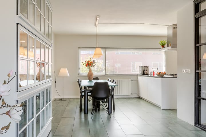 Photo 16 of Jan Schoutenstraat 37