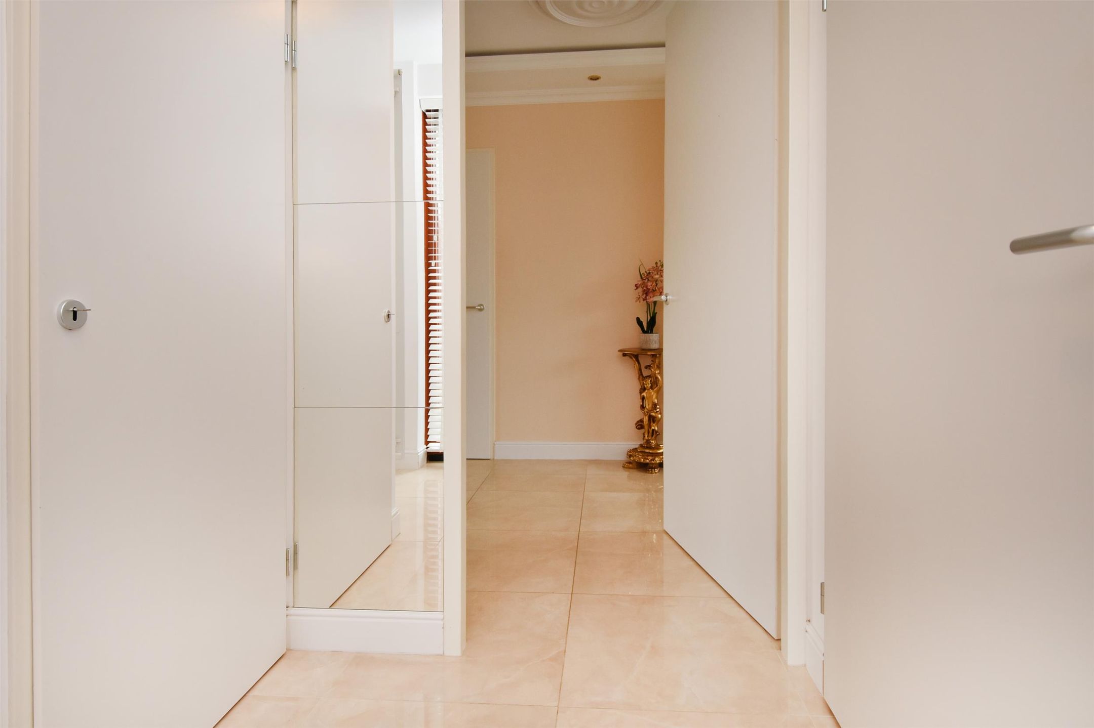 Foto 9 van Molenpolderstraat 2