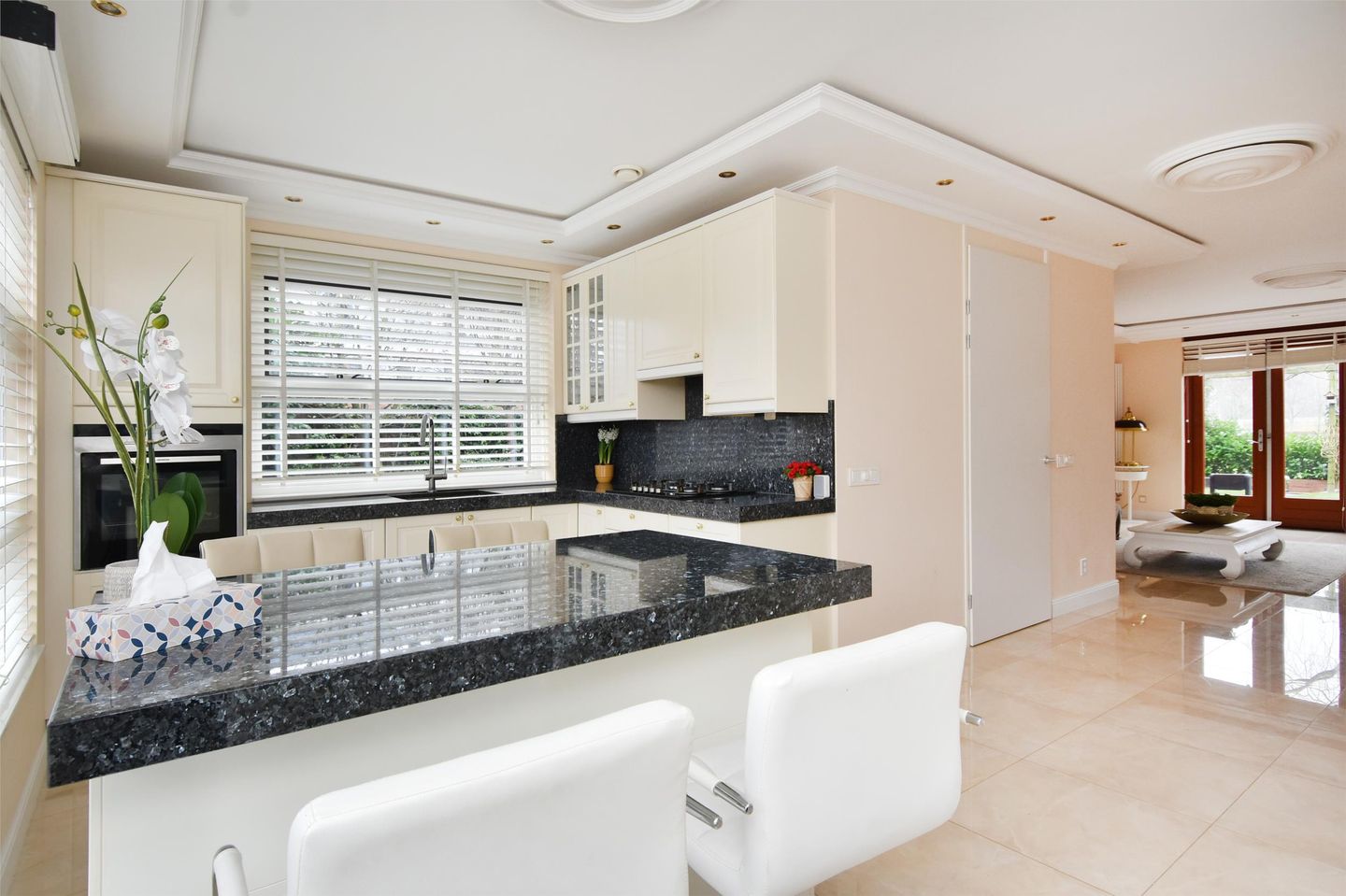 Foto 14 van Molenpolderstraat 2