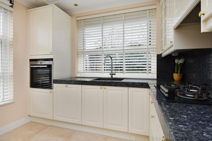 Foto 15 van Molenpolderstraat 2