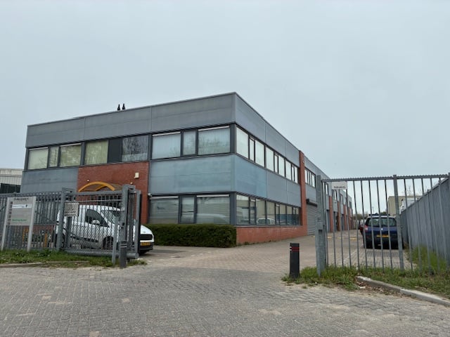 View photo 1 of Vlotbrugweg 4