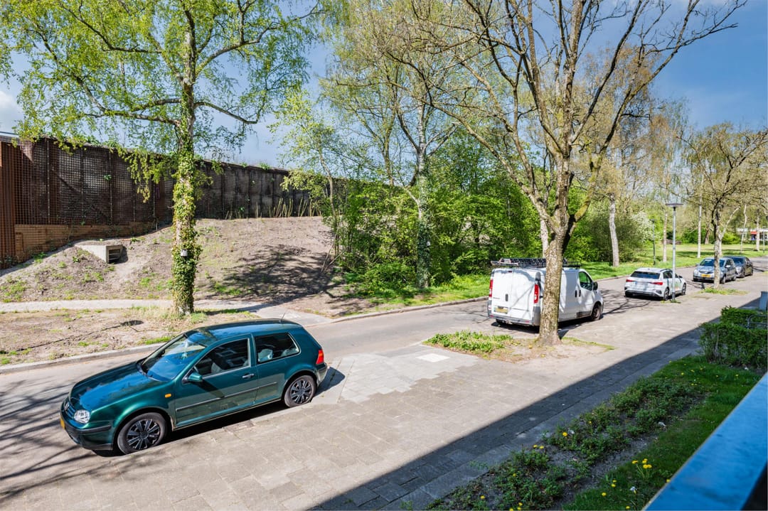 Photo 32 of Betje Wolffstraat 60