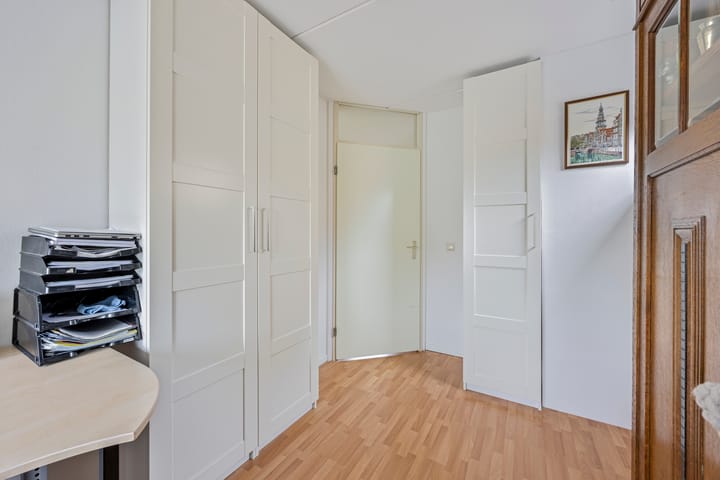 Foto 27 van Golden Earringstraat 9