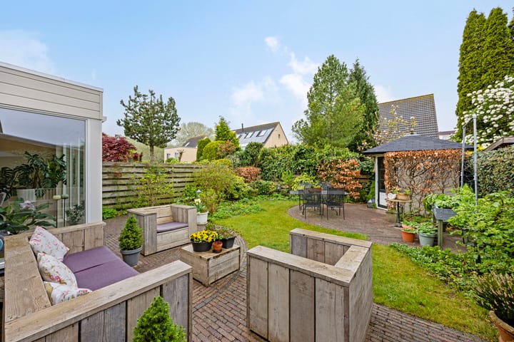 Foto 34 van Golden Earringstraat 9