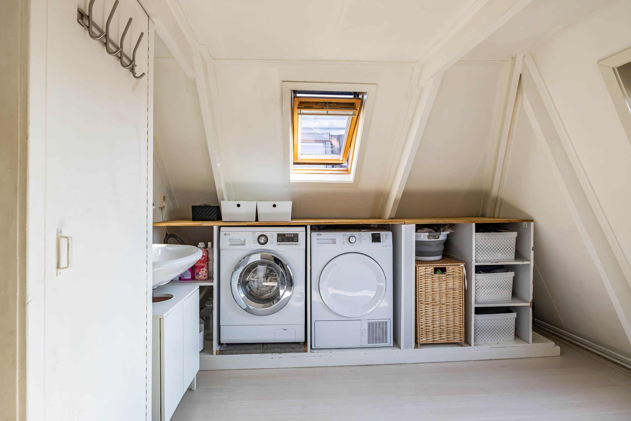 Photo 51 of Jan Goeverneurstraat 31-A