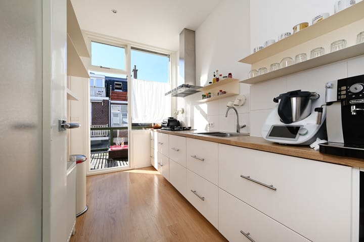 Foto 18 van Ripperdastraat 64