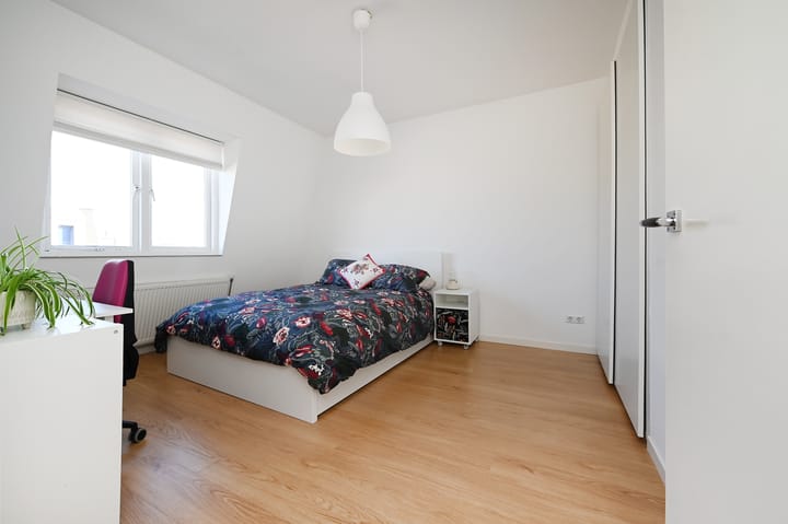 Foto 26 van Ripperdastraat 64